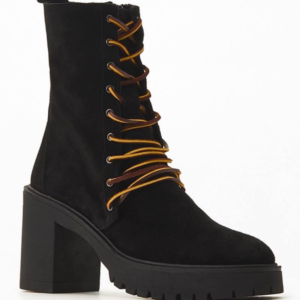 NWT Free People Dylan Lace Up Boots